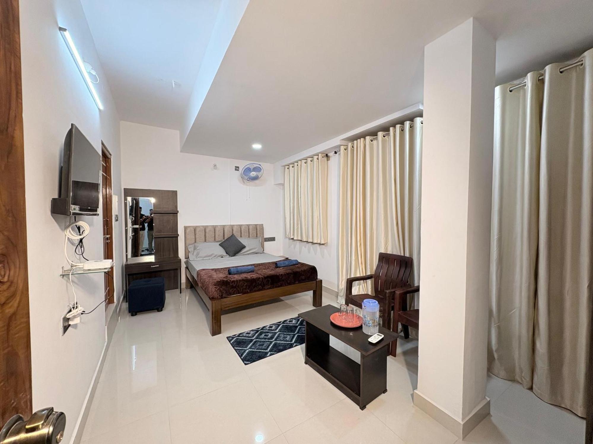 Spectra Inn Mysore Exterior foto