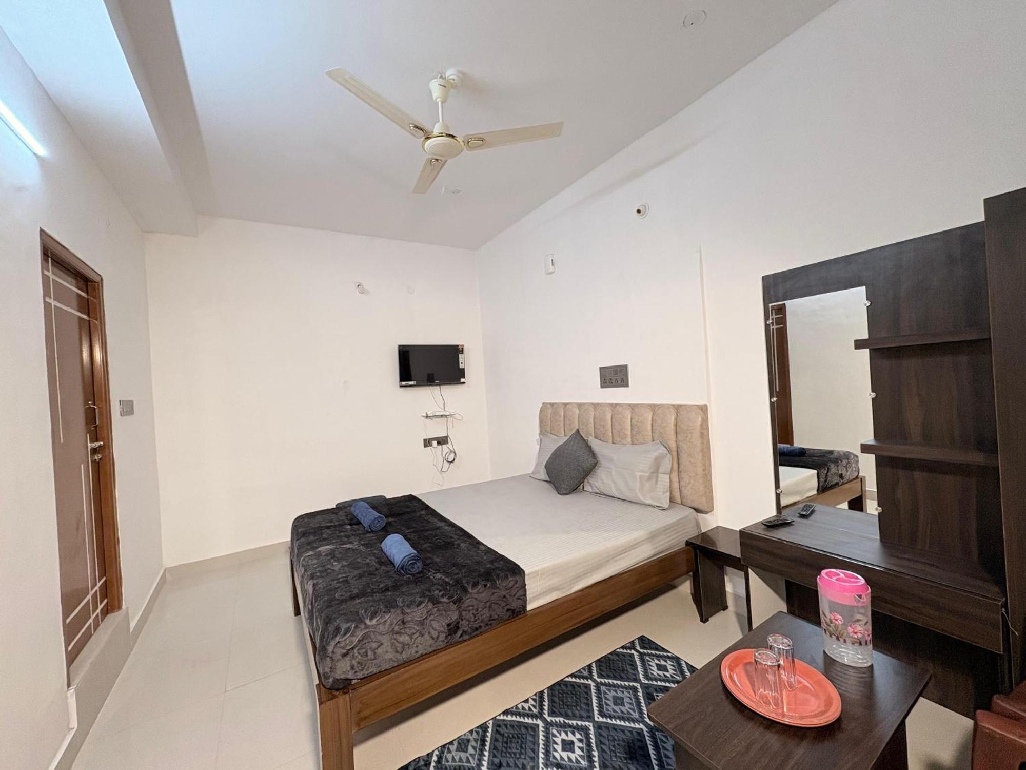 Spectra Inn Mysore Exterior foto